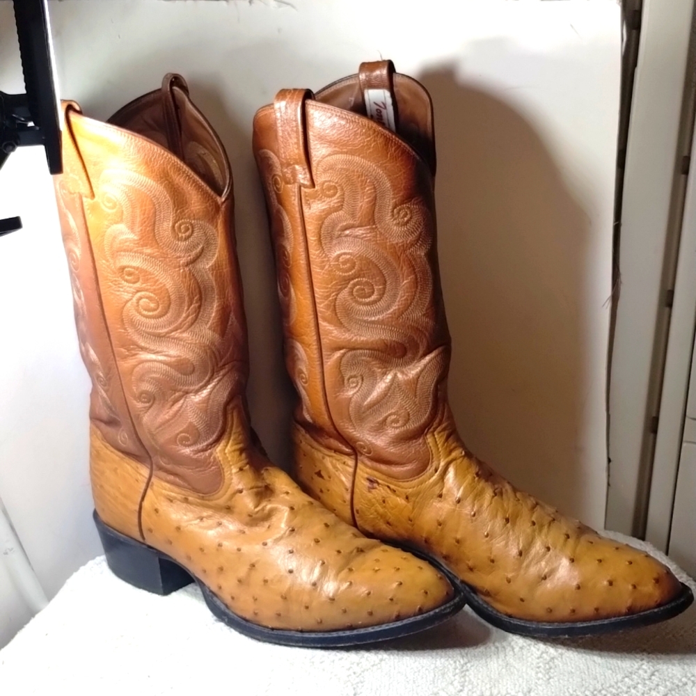 Men's boots